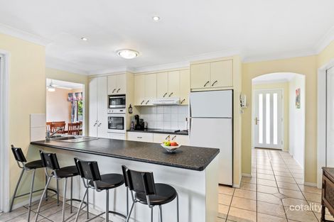 Property photo of 11 Volterra Place Moggill QLD 4070