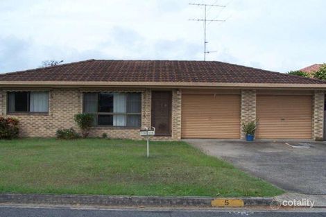 2/5 Morotai Ave, Palm Beach, QLD 4221