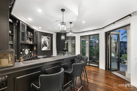 Property photo of 40-42 The Peninsula Paradise Point QLD 4216