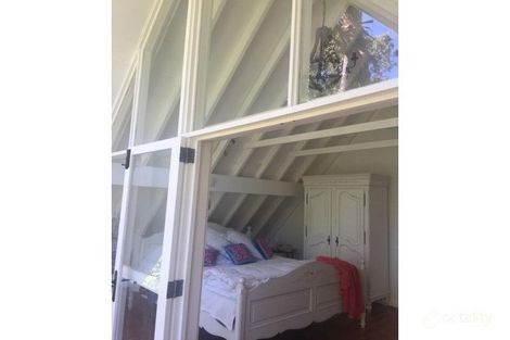 Property photo of 34 Rhodes Parade Windermere Park NSW 2264