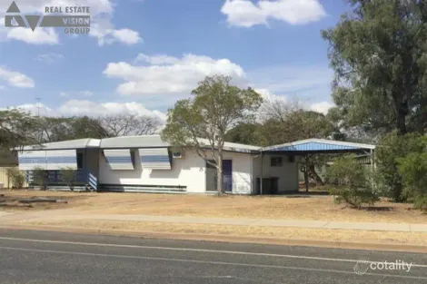 2 YEATES AVE, BLACKWATER, QLD 4717