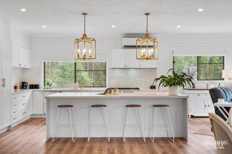 34 Pinnacle Dr, Wongawallan, QLD 4210