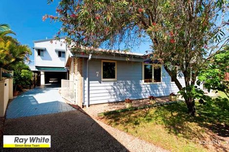 7 Arilpa St, Warana, QLD 4575
