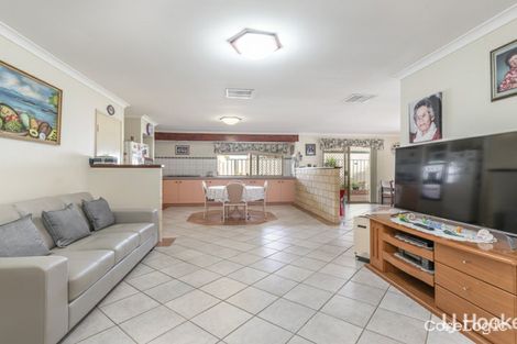 Property photo of 9 Debutante Close Huntingdale WA 6110