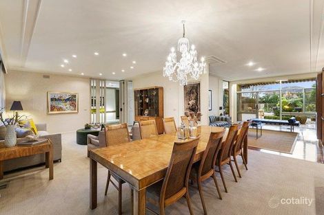 Property photo of 33 Aroona Road Caulfield North VIC 3161