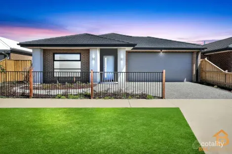 71 Lorikeet Cct, Rockbank, VIC 3335