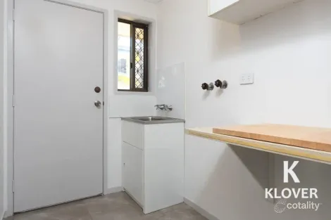 Property photo of 33 Everett Street Upper Mount Gravatt QLD 4122