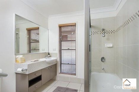 Property photo of 11/21-29 Cunard Street Holland Park QLD 4121