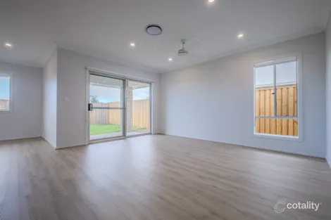Property photo of 12 Galaxy Street Flagstone QLD 4280
