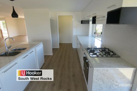 Property photo of 2 Mertens Place South West Rocks NSW 2431
