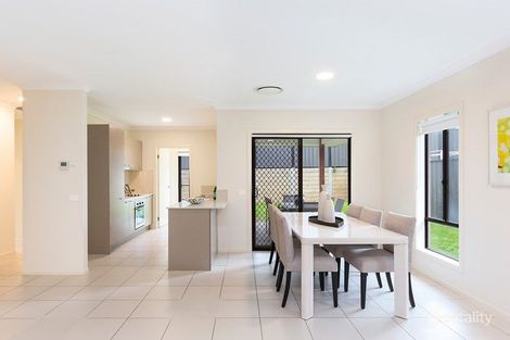 Property photo of 12 Raitt Grove Mernda VIC 3754