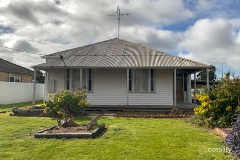 27 Devereux St, Warracknabeal, VIC 3393