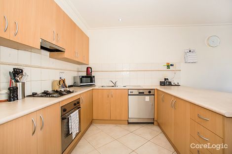 Property photo of 2/10 Edwards Road Werribee VIC 3030