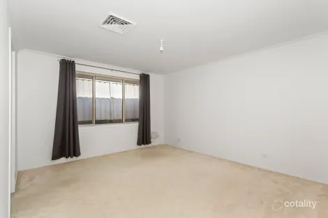 Property photo of 32 Eucalyptus Circuit Warabrook NSW 2304