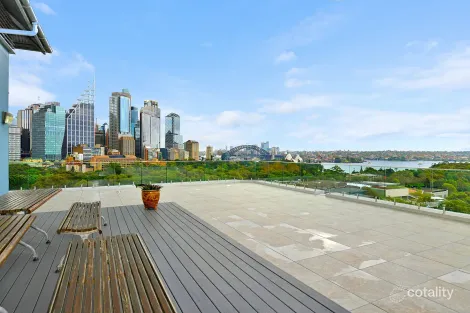 Property photo of 1008/22-40 Sir John Young Crescent Woolloomooloo NSW 2011