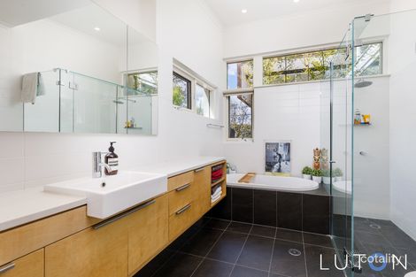 Property photo of 25 Tasmania Circle Forrest ACT 2603