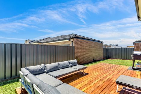 Property photo of 10 Avonbury Drive Werribee VIC 3030
