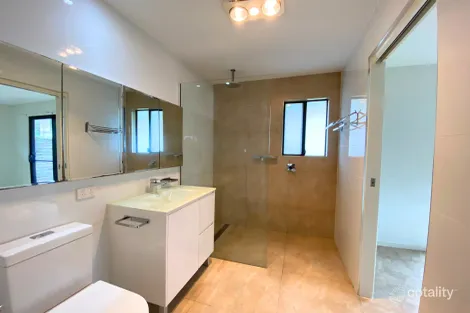 Property photo of 32 Gladewood Drive Daisy Hill QLD 4127