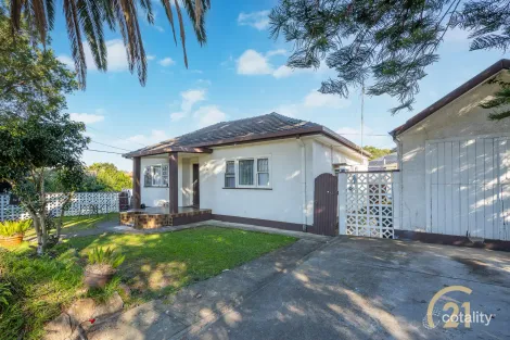 Property photo of 3 Clive Street Fairfield NSW 2165