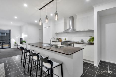 Property photo of 13 Lush Drive Craigieburn VIC 3064