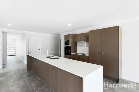 21 Sapphire Ave, Kawungan, QLD 4655