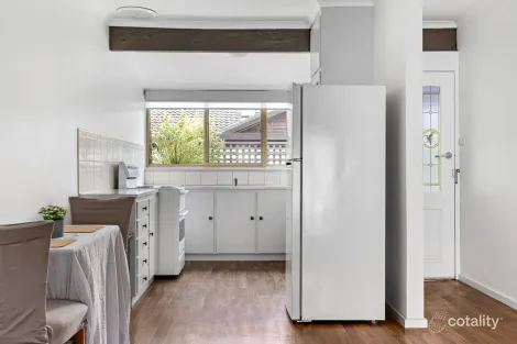Property photo of 2/1108 Howitt Street Wendouree VIC 3355