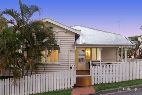 18 Emeline St, Kelvin Grove, QLD 4059