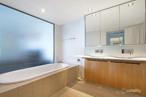 Property photo of LOT 26304/2 Ephraim Island Paradise Point QLD 4216