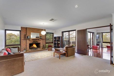 Property photo of 32 Meyrick Crescent Viewbank VIC 3084