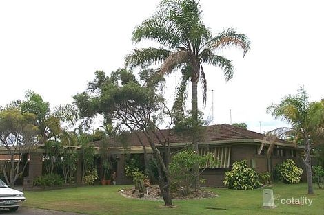 27 Bowline Rd, Mermaid Waters, QLD 4218