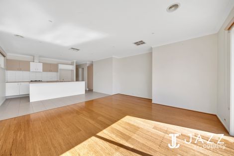 Property photo of 8 Pangana Drive Point Cook VIC 3030