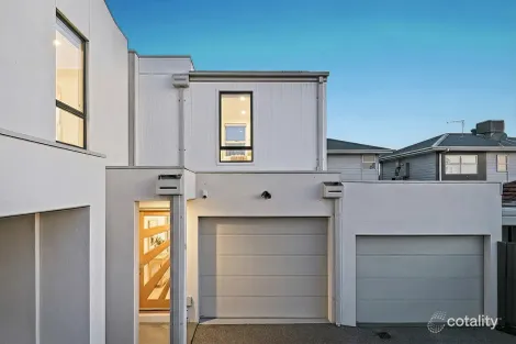 2/44 Conifer Ave, Brooklyn, VIC 3012