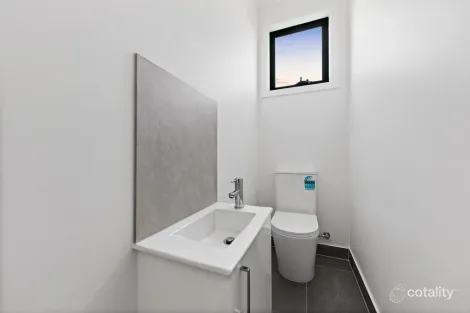 Property photo of 2/44 Conifer Avenue Brooklyn VIC 3012