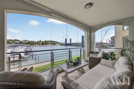 17/10 Doepel St, North Fremantle, WA 6159