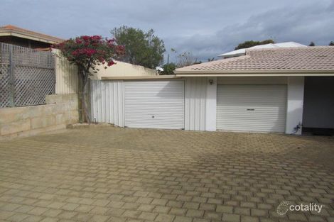 Property photo of 27 Harcourt Drive Hillarys WA 6025