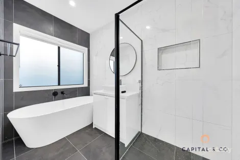 Property photo of 36 Poyner Circuit Mickleham VIC 3064