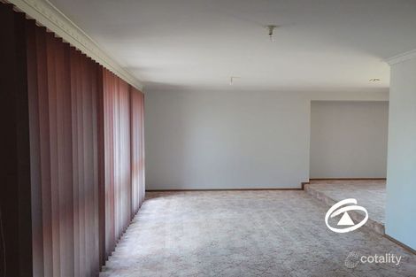 Property photo of 32 General Joshua Drive Hampton Park VIC 3976