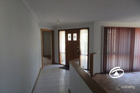 Property photo of 32 General Joshua Drive Hampton Park VIC 3976