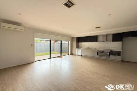 Property photo of 24 Bluegrass Street Tarneit VIC 3029