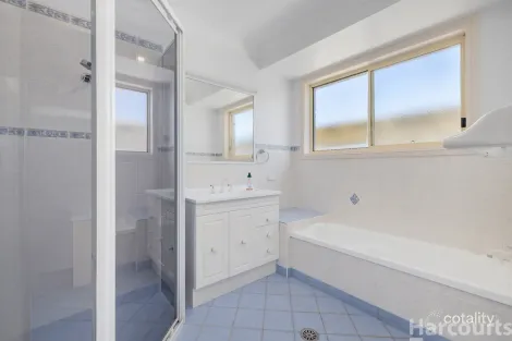 Property photo of 28 Athol Elliott Place South West Rocks NSW 2431