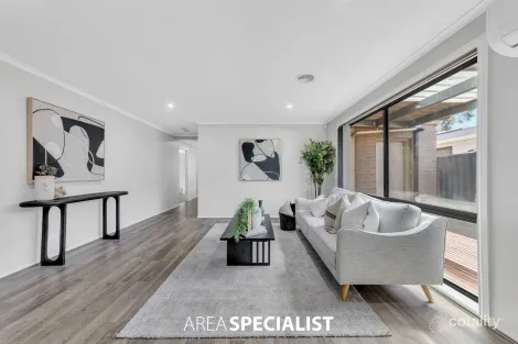 Property photo of 11 Paperbark Drive Pakenham VIC 3810