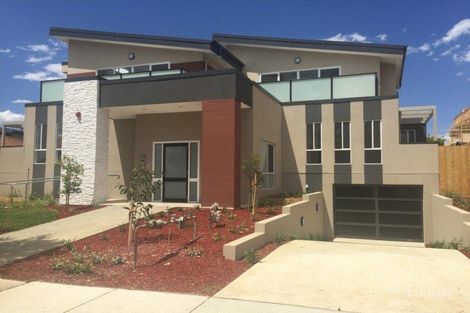 13 Stamford Cres, Rowville, VIC 3178