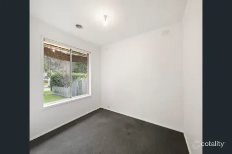 Property photo of 35 Croydondale Drive Mooroolbark VIC 3138