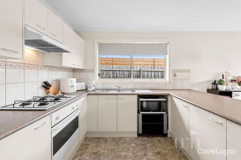 Property photo of 2/9 Warrindale Close Langwarrin VIC 3910