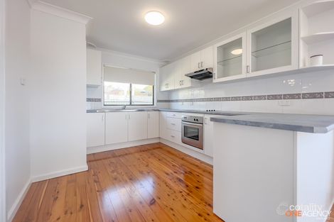 Property photo of 3 Farrington Close Caves Beach NSW 2281