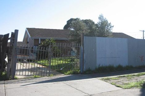Property photo of 5 Gobur Court Meadow Heights VIC 3048