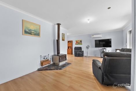 Property photo of 18 Wilcannia Way Armadale WA 6112