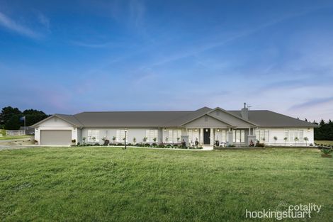 14 Lock Rd, Gisborne South, VIC 3437