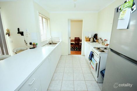 Property photo of 10 Yarcombe Crescent Craigieburn VIC 3064