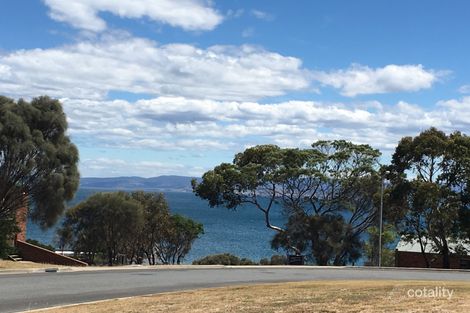14 Oyster Bay Ct, Coles Bay, TAS 7215